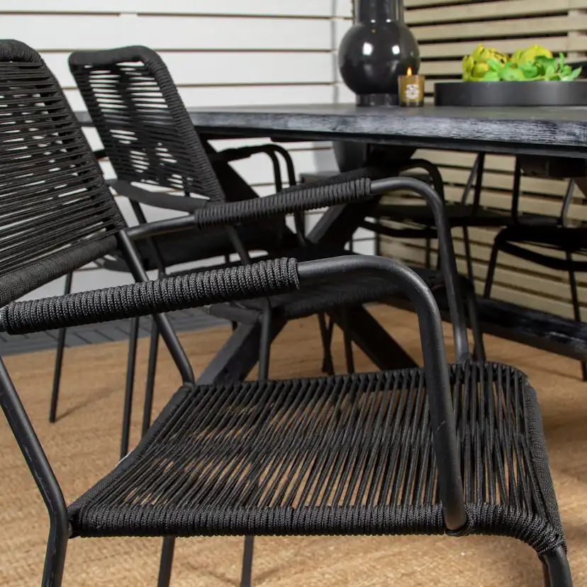Rives Dining Table 200*100cm - Black Acacia+Lindos Armchair Svart/Svart