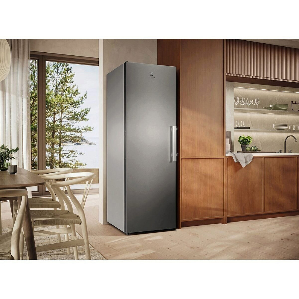 Fristående Frysskåp Electrolux LUS7MD28W NoFrost MultiFlow Vit