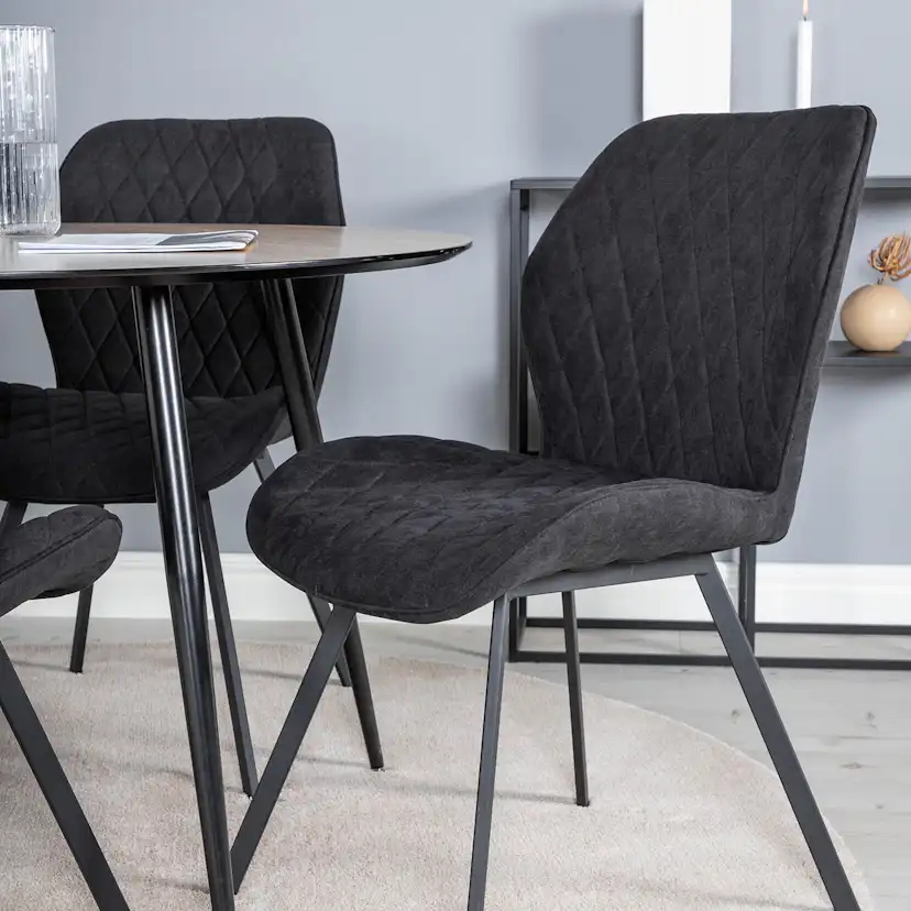 Matgrupp Venture Home Silvia med 4 Geneva Stolar Runt