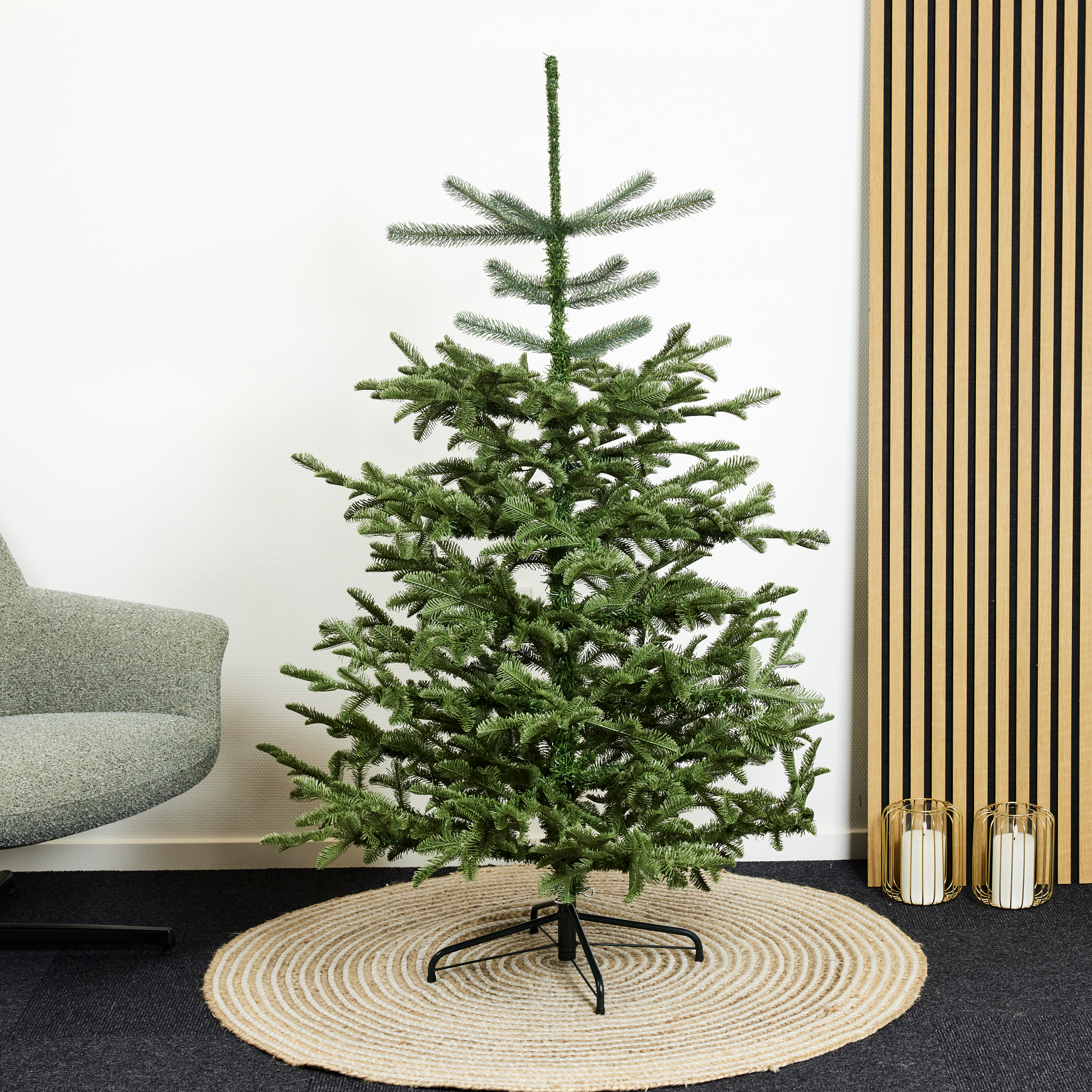 Plastgran Nordic Winter Julgran Danish Collection 150 x 118 cm