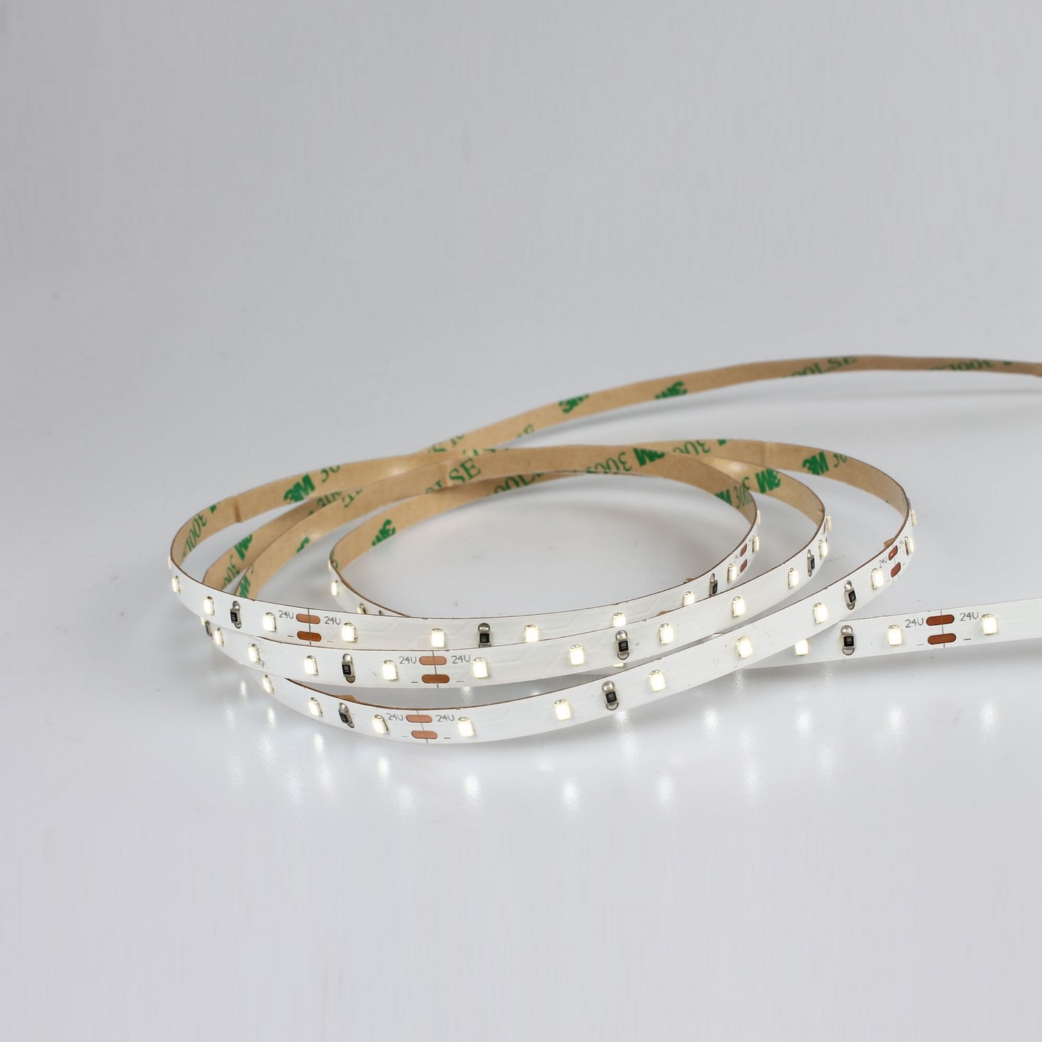 LEDstrip WLS IP20 300 27K 1m Längd:1000, 2700K