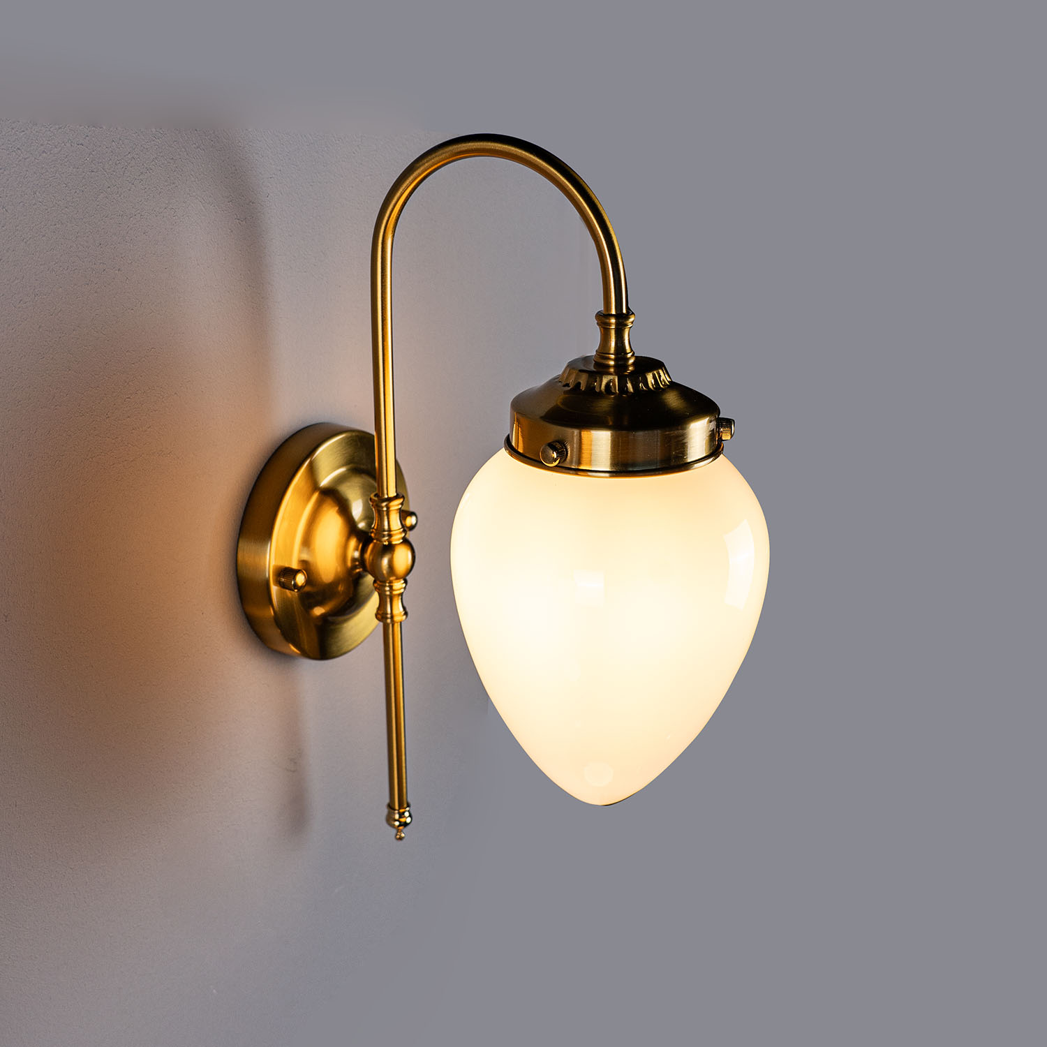 Vägglampa Vesani Ekenäs