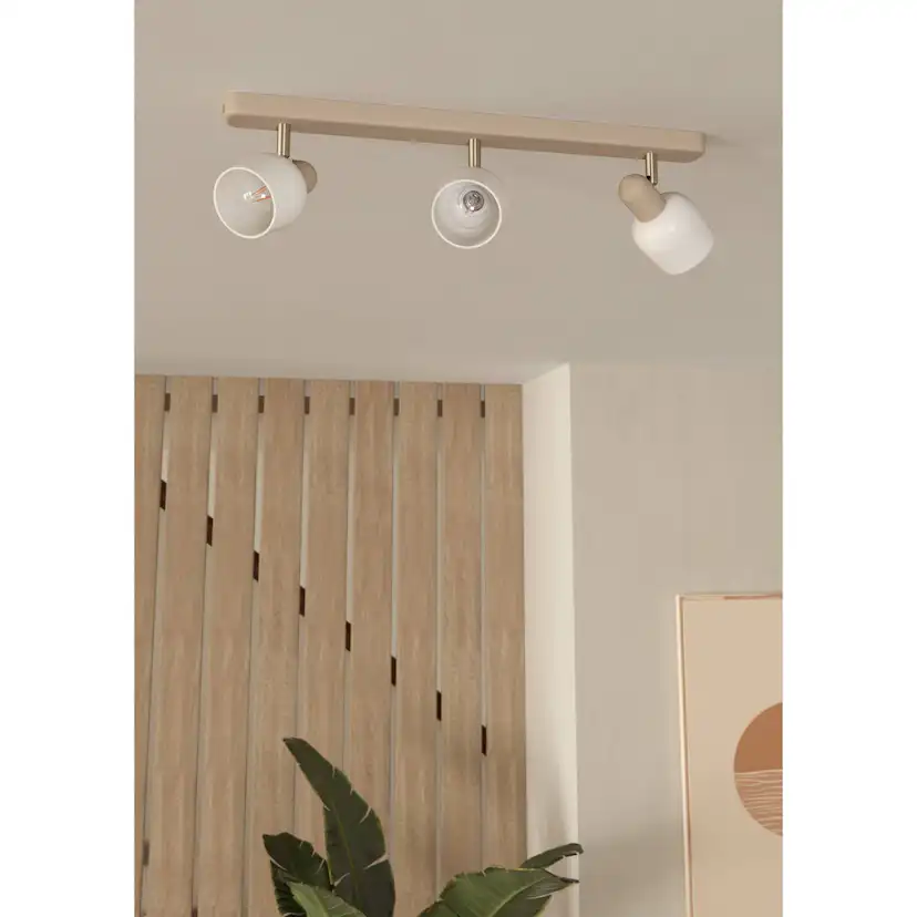 Spotlight Eglo Corato med 3 Lampor