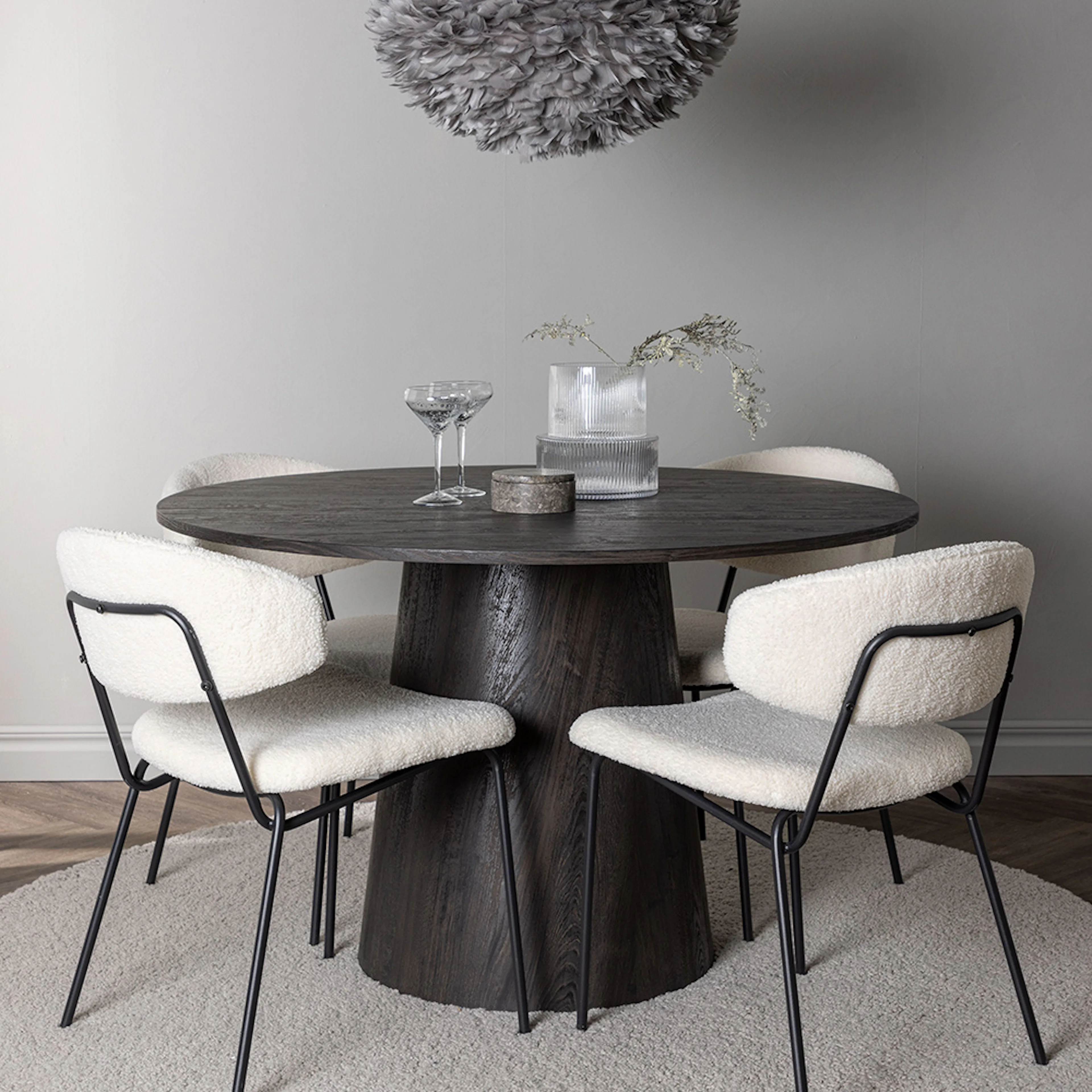 Matgrupp Venture Home Lanzo Ø120 cm med 4 st Chico stolar