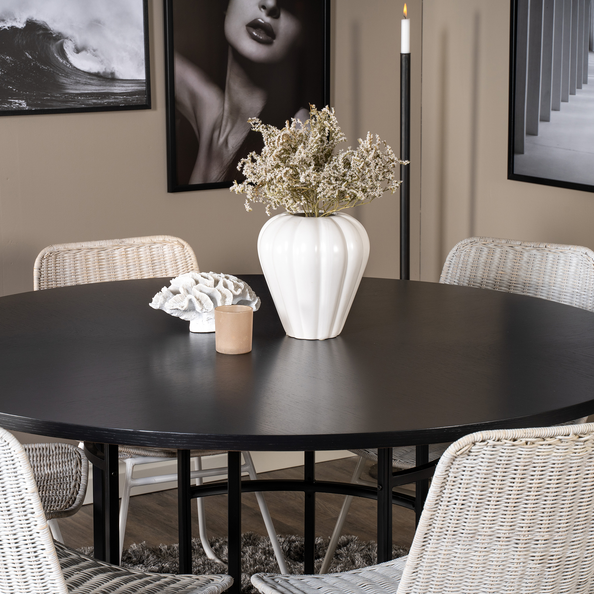 Matgrupp furniture/fashion Copenhagen med 6 Cornelia Stolar