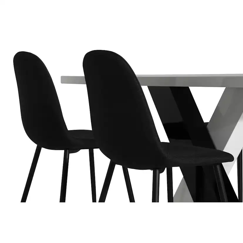 Matgrupp In Living Cesi 140 med 4 Nibe Stolar