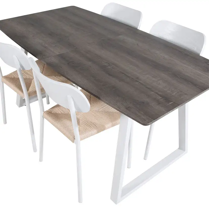 Matgrupp Venture Home Ina med 4 Peggy Stolar