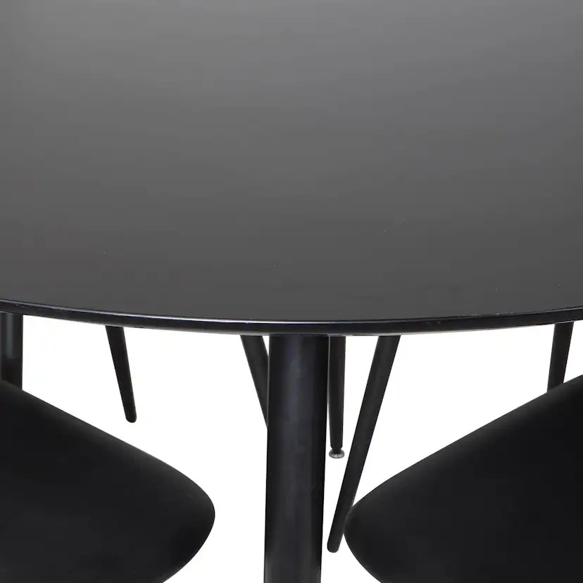 Matgrupp Venture Home Silvia med 4 Pop Stolar Runt