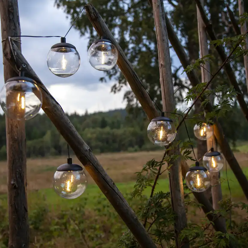 SolcellsLjusslinga Star Trading Globe 8L