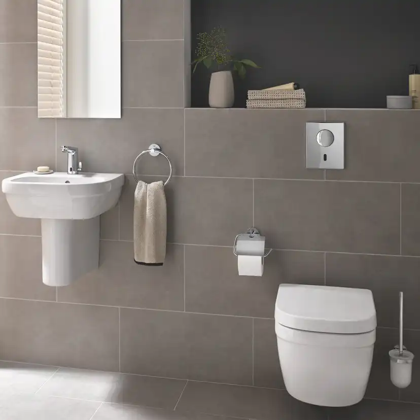 Vägghängd Toalettstol Grohe Euro Ceramic 39206 Komplett