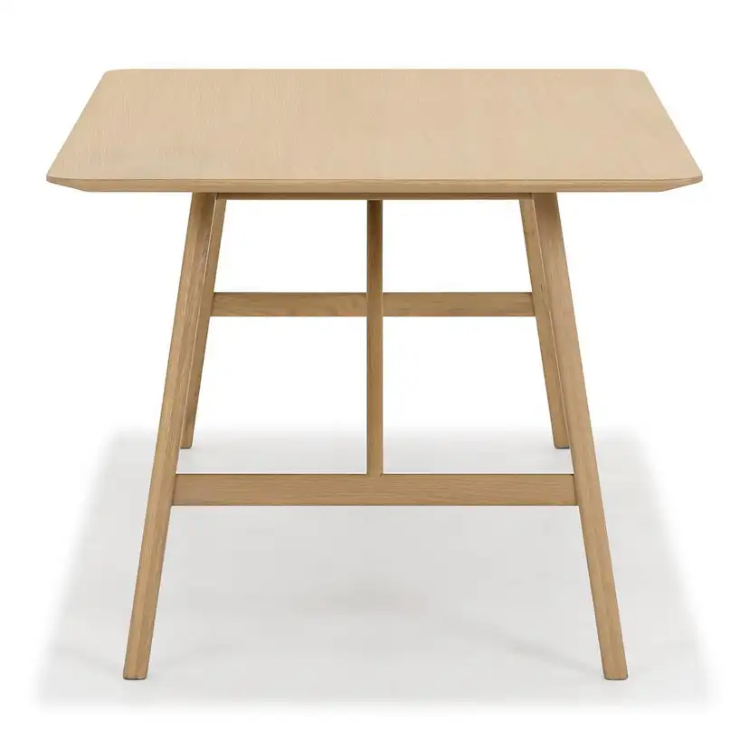 Matbord In Living Jerup