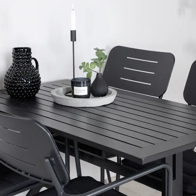 Way - Café Table - Black / Black 120*70cm+Nicke Dining chair Svart