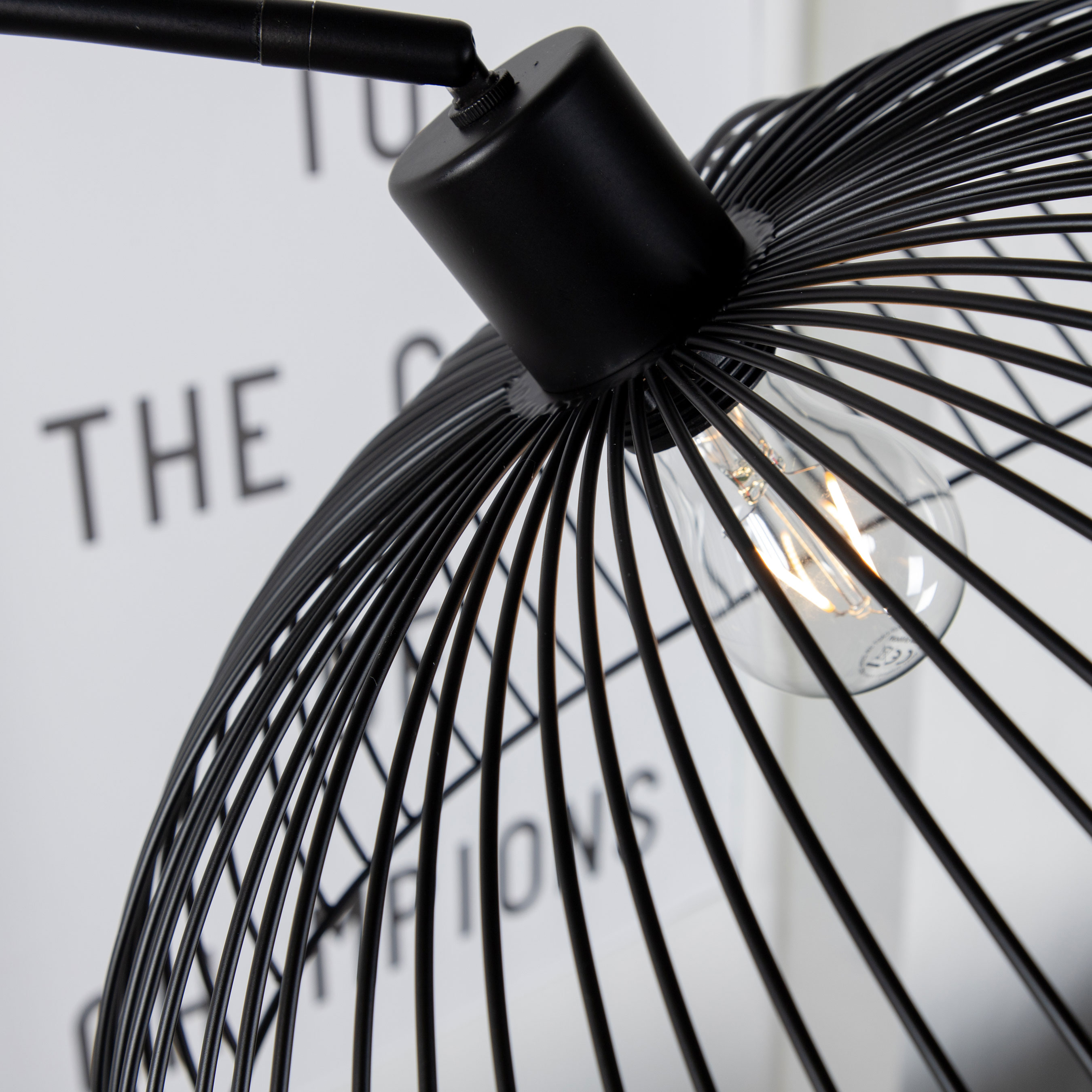 Golvlampa Venture Home Ellen