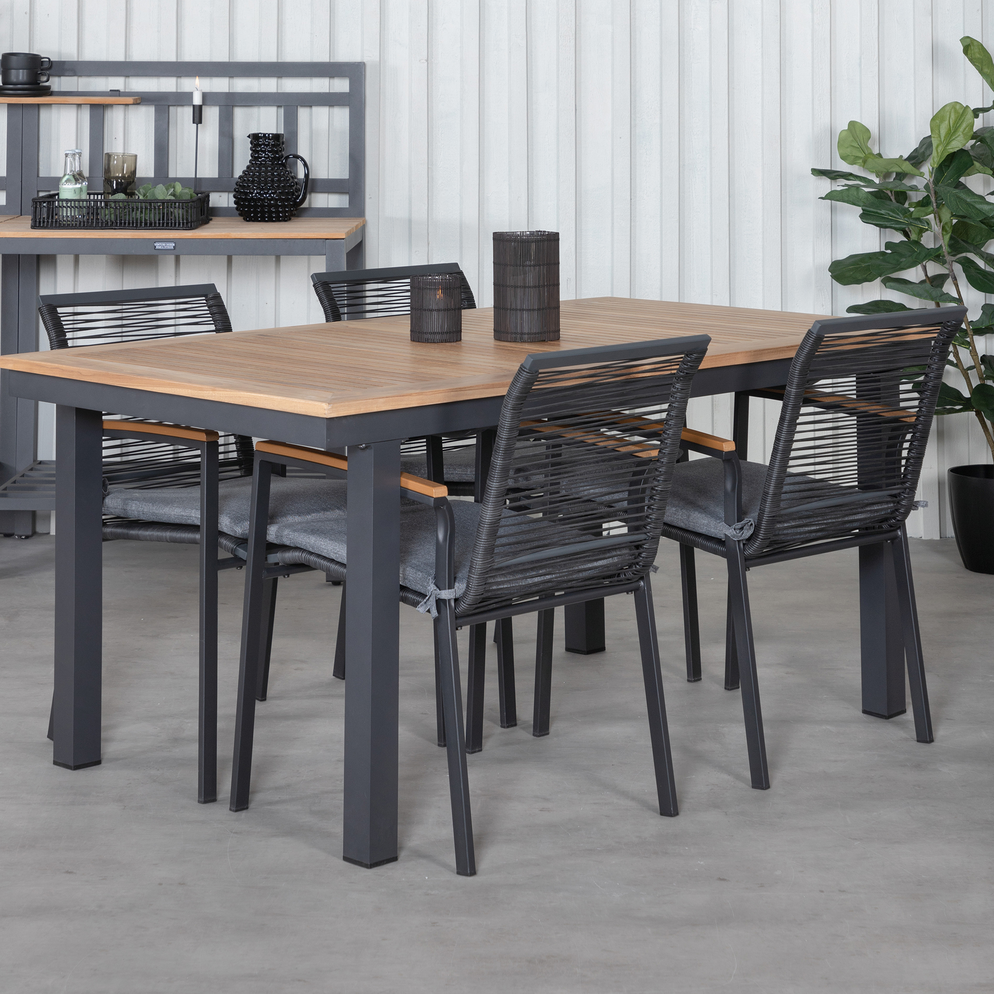 Matgrupp Venture Home Perla 152 med 4 Douglas Matstolar