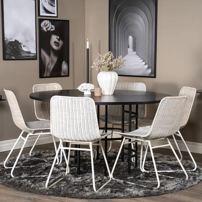 Matgrupp furniture/fashion Copenhagen med 6 Cornelia Stolar