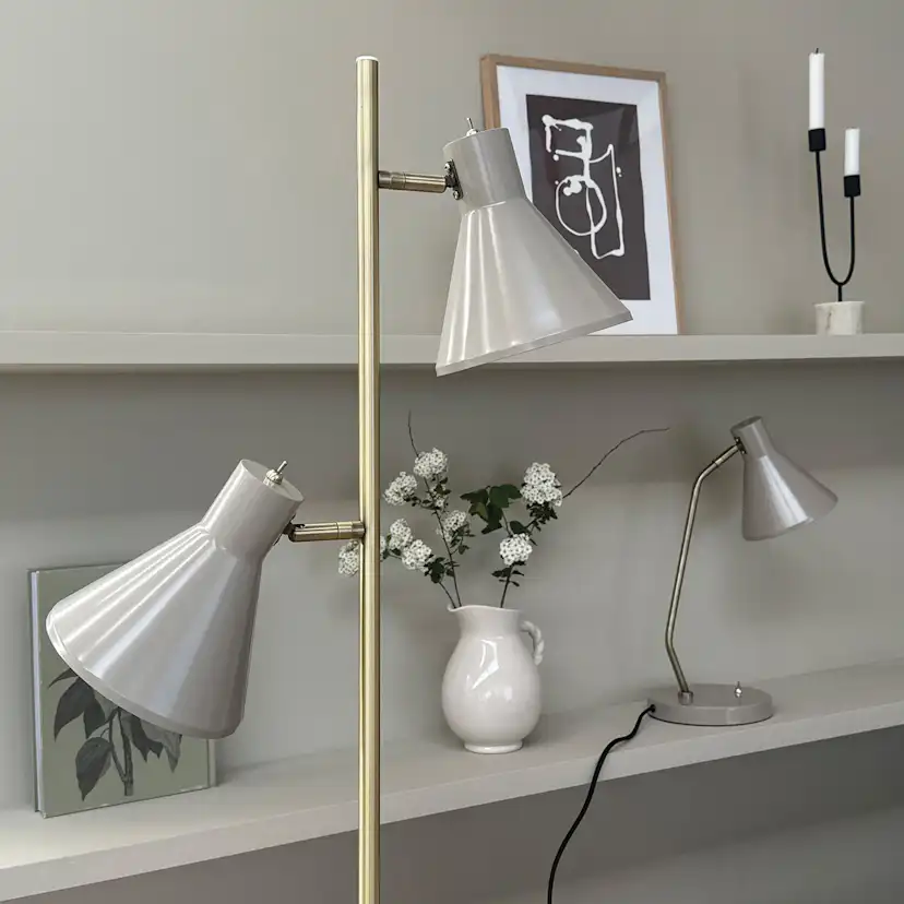 Golvlampa Dyberg Larsen Sleep