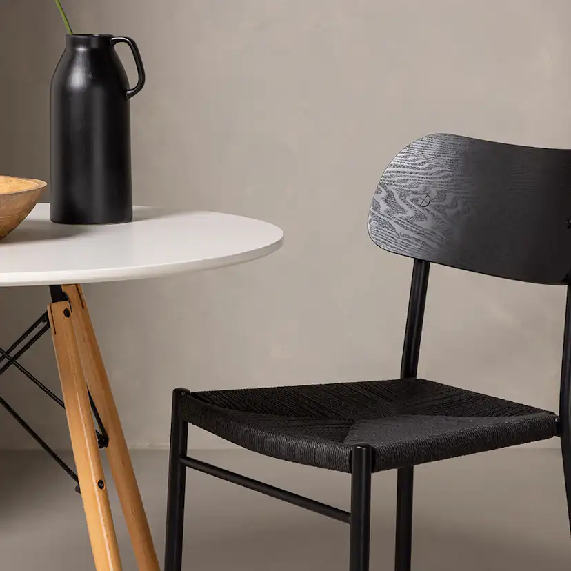 Matgrupp Venture Home Danburi Ø 60 cm med 2 Polly Stolar