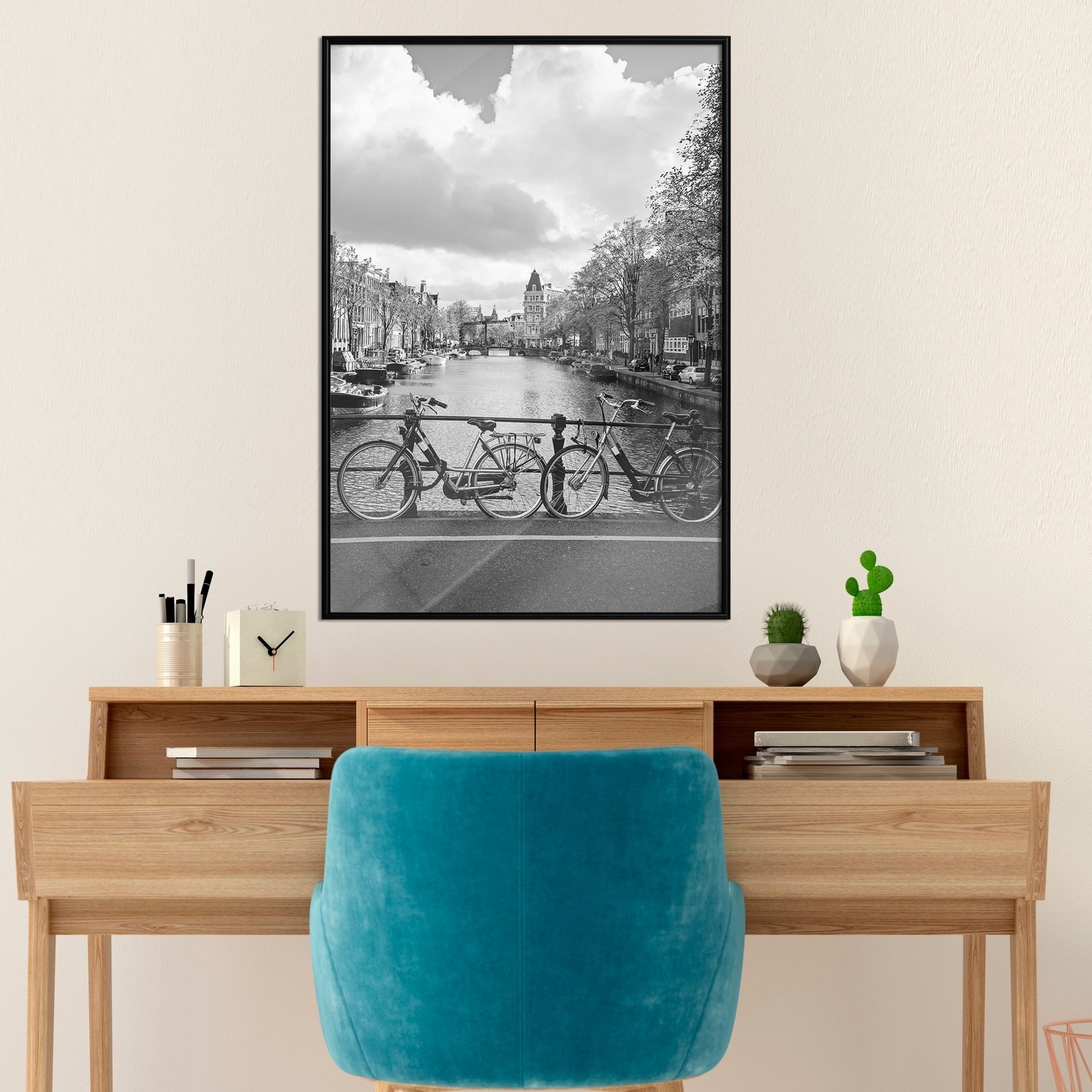 Affisch - Bikes On Bridge [Poster] 20x30 Svart ram, 20x30 cm