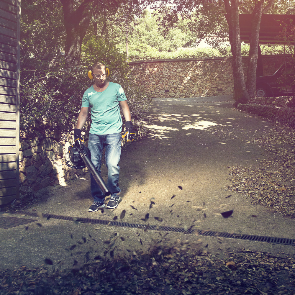 Lövblås McCulloch GBV 345