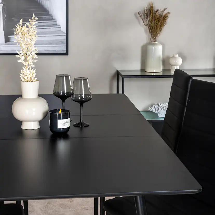Matgrupp Venture Home Silvia med Iläggsskiva och 4 Sly Stolar
