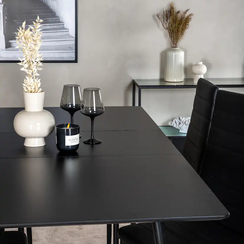 Matgrupp Venture Home Silvia med Iläggsskiva och 4 Sly Stolar