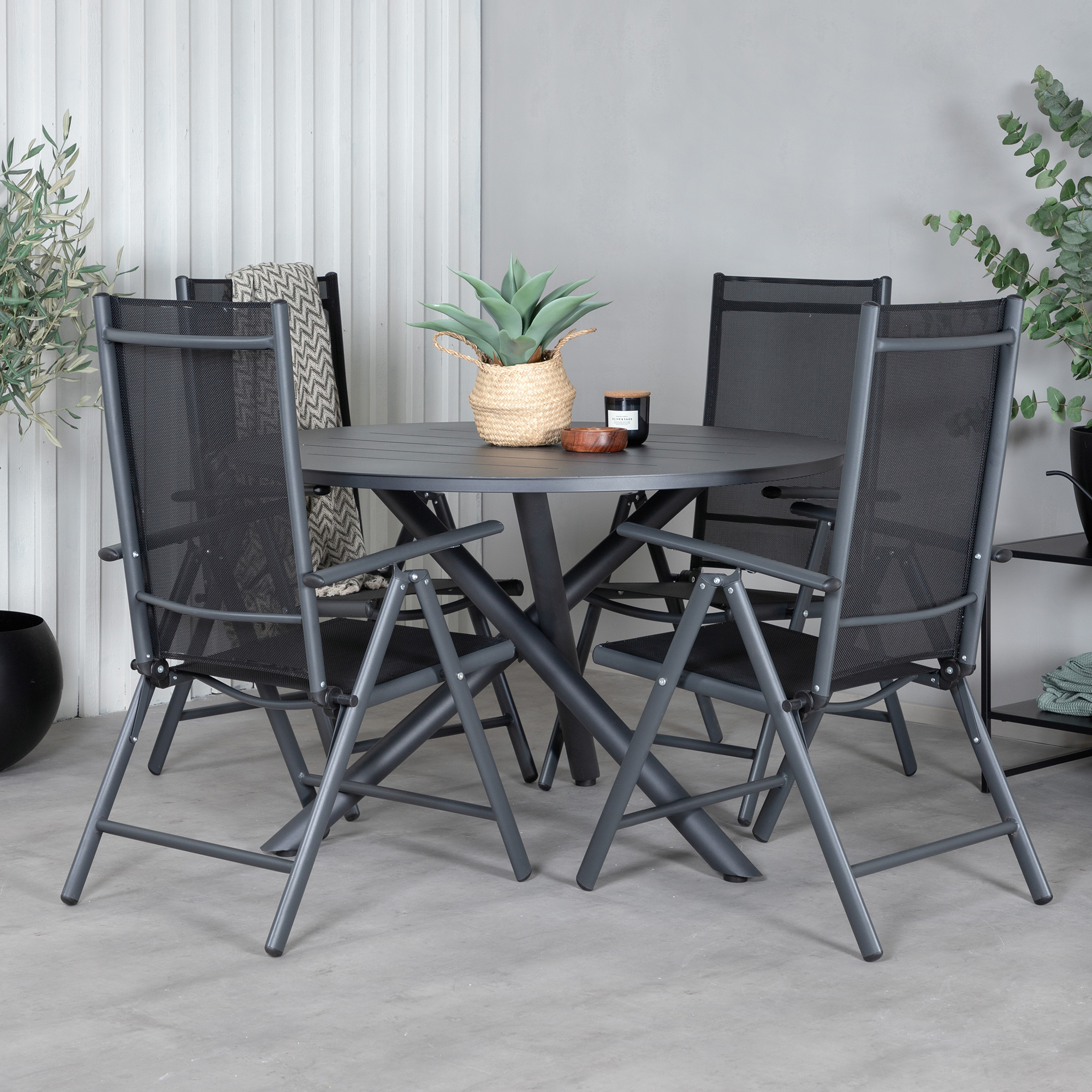 Alma Dining Table - Black Alu - ø120cm+Break 5:pos Chair - B Svart