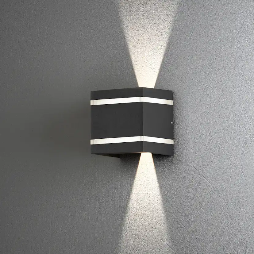 Vägglykta Gnosjö Konstsmide Cremona Upp/Ned 2x3W High Power LED