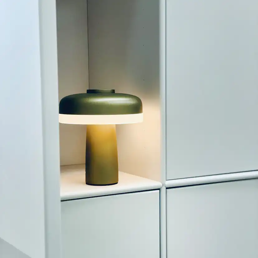 Portabel Bordslampa Dyberg Larsen Porter LED Uppladdningsbar Grön