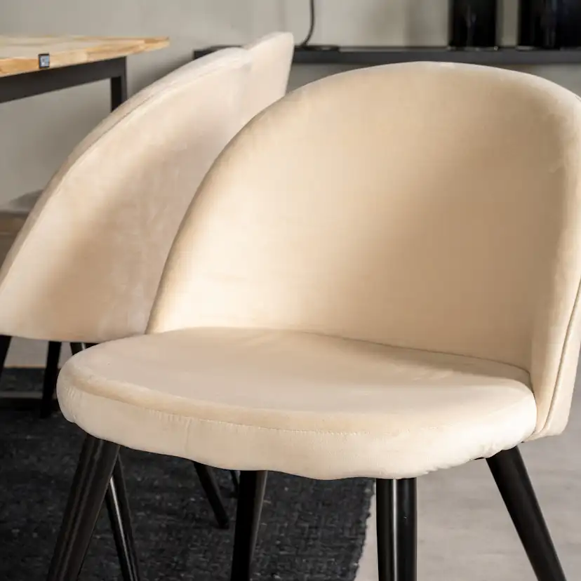 Matgrupp Venture Home Cirebon 200x90 med 6 Velvet Stolar