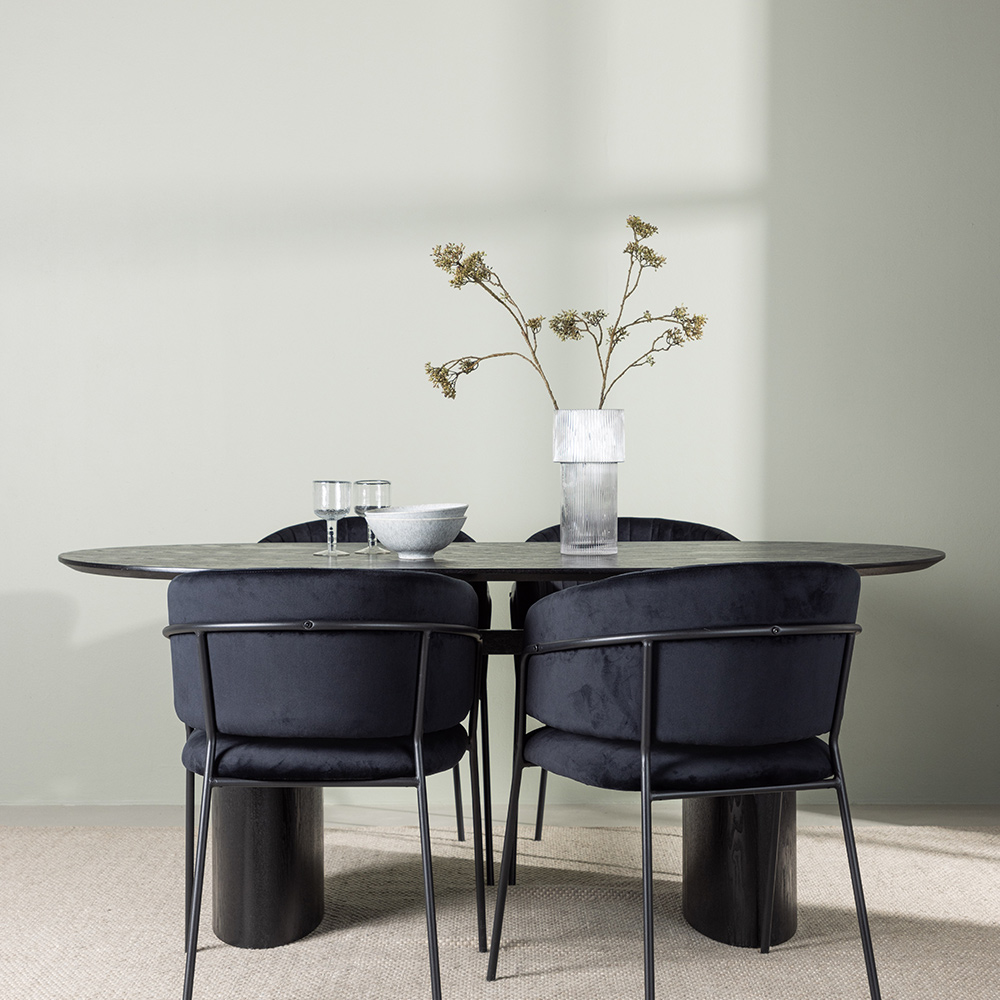 Matgrupp Venture Home Isolde med 4 st Selma stolar