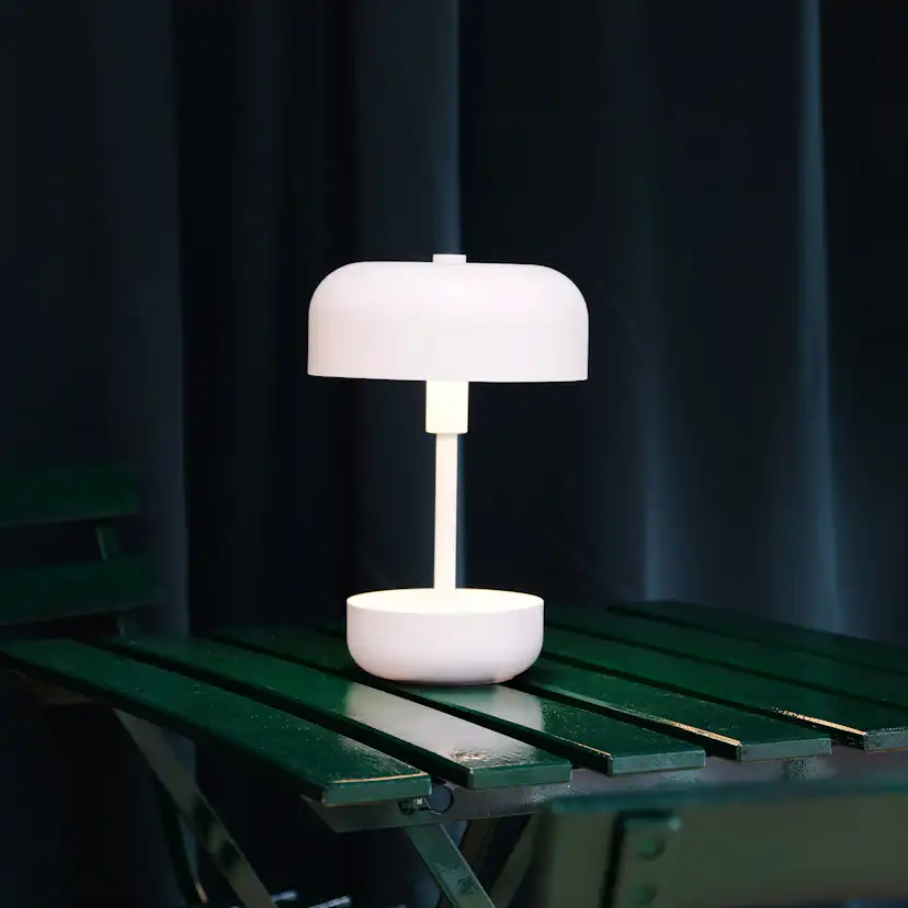 Portabel Bordslampa Dyberg Larsen Haipot LED Uppladdningsbar