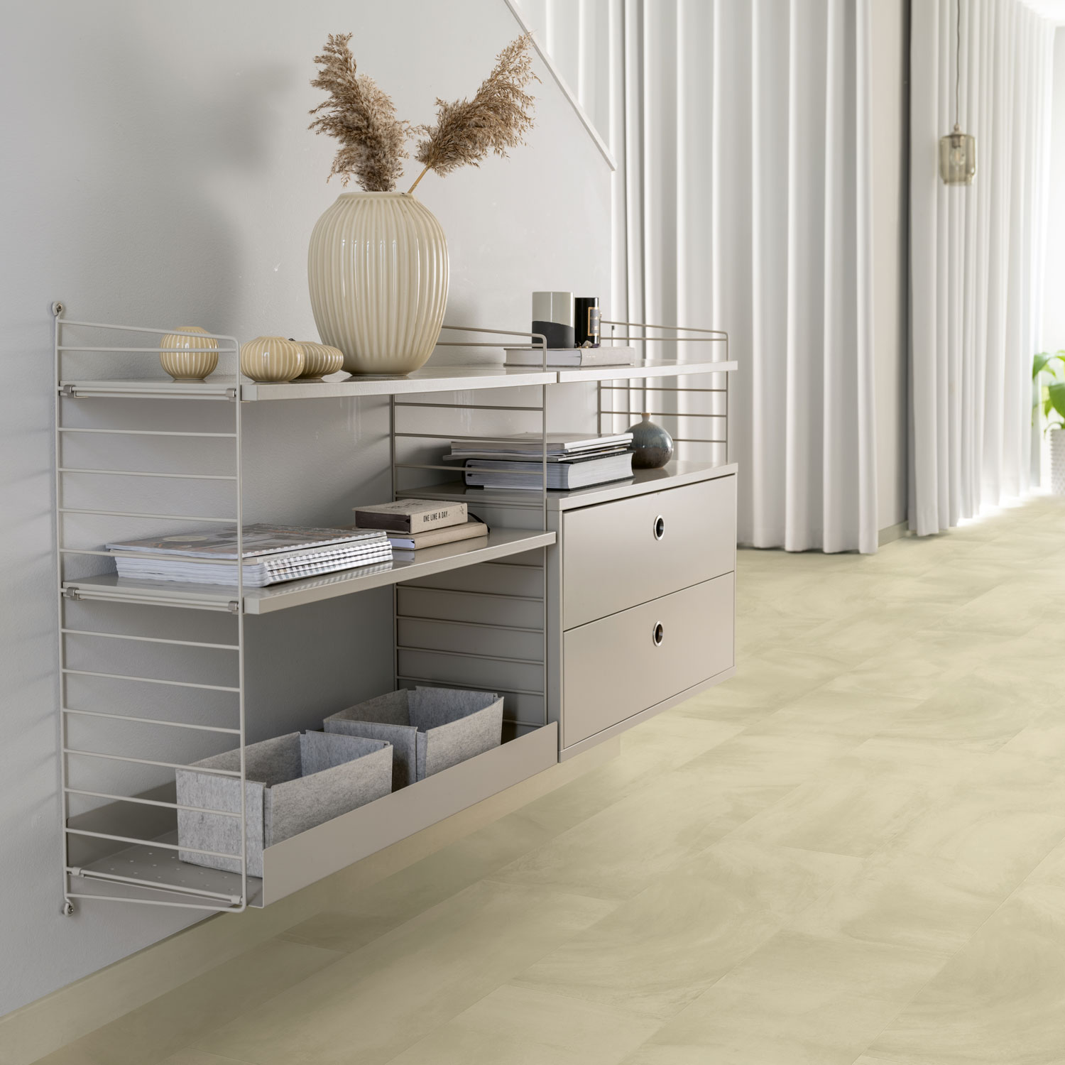 Vinylgolv Pergo Isefjord Pad Pro Beige Cemento