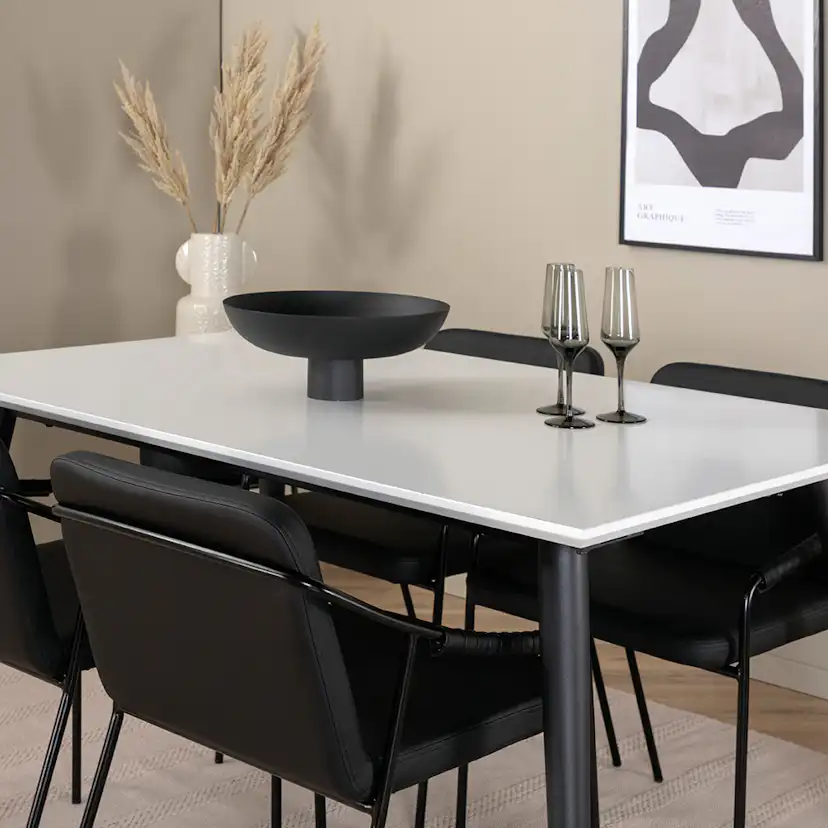 Matgrupp Venture Home Jolie med 4 Tjärö Stolar