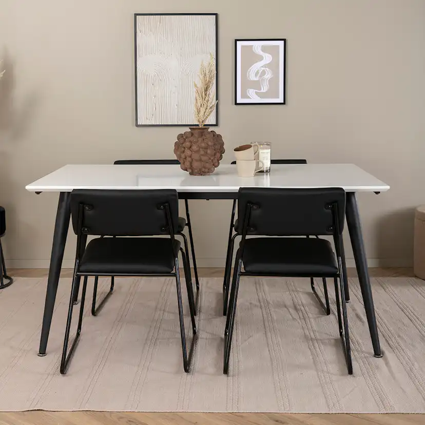 Matgrupp Venture Home Jolie med 4 Kungshamn Stolar Konstläder