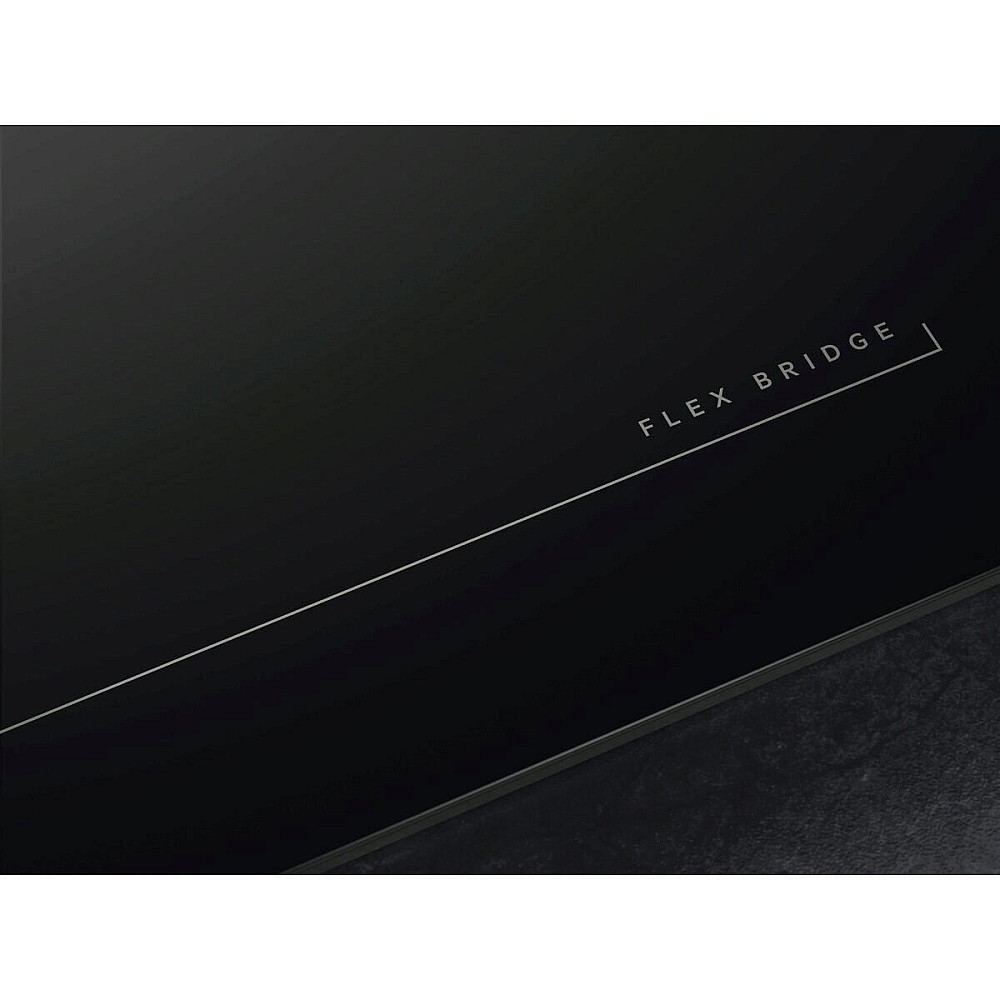 Induktionshäll AEG TI84IS00FB FlexiBridge 6000 - Svart med Hob2Hood och PowerBoost