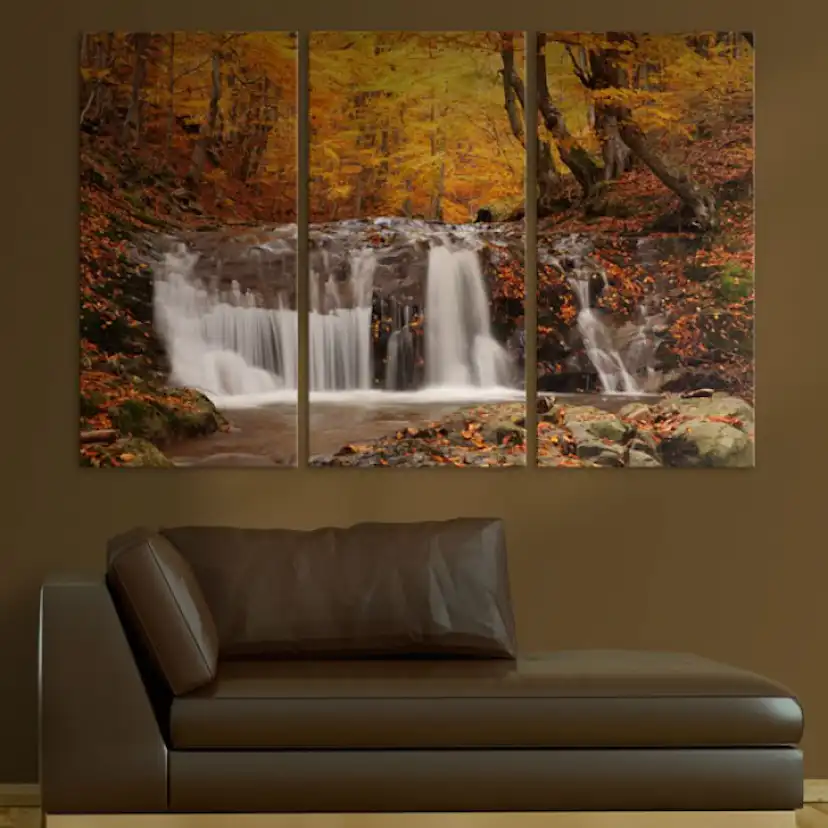Tavla Arkiio A Waterfall In The Middle Of Fall Trees