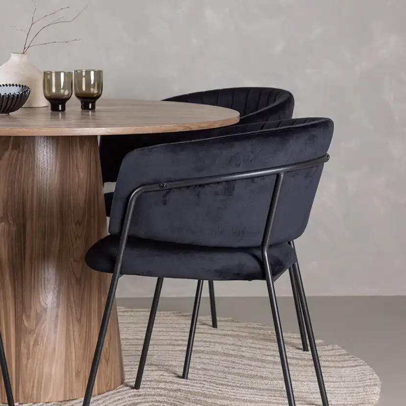 Matgrupp Venture Home Lanzo med 4 Selma Stolar