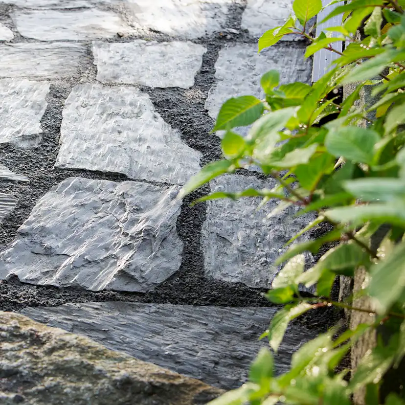Stenmjöl Hasselfors Garden Mörkgrå
