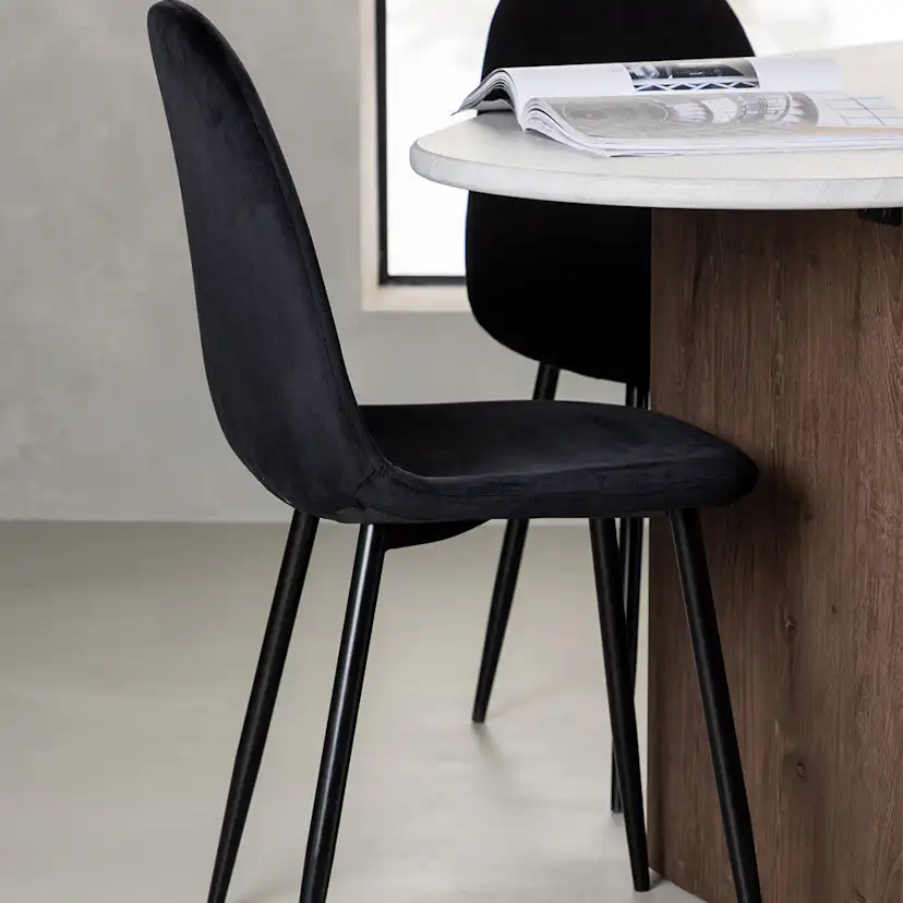 Matgrupp Venture Home Grönvik med 4 Polar Stolar