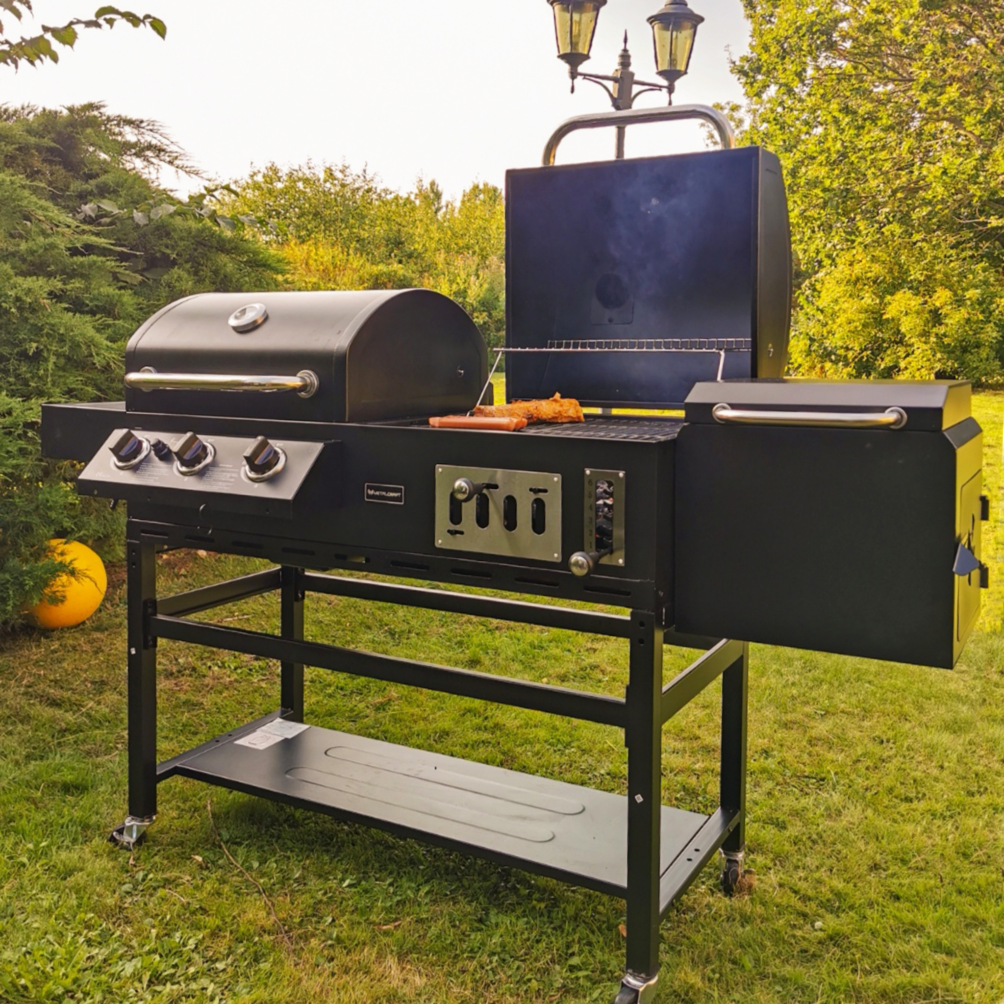 Gasol/Kolgrill Metalcraft Cleveland med Rök