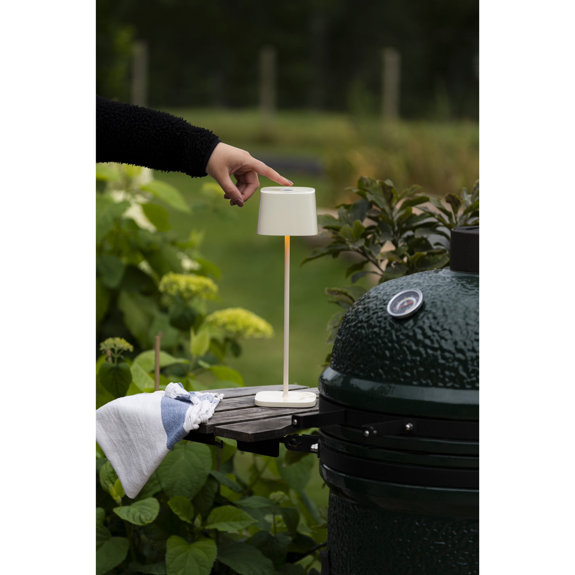 Portabel Lampa Gnosjö Konstsmide Capri Bordslampa USBxGräddvit