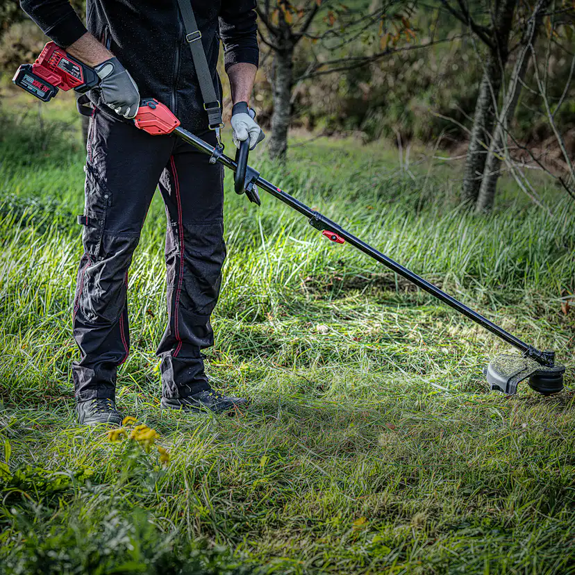 Röjsåg SKIL 0260 CA Kolborstfri Batteridriven