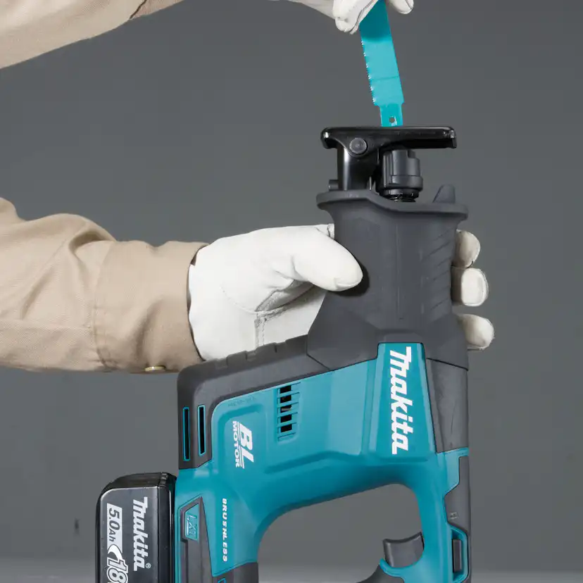 Tigersåg Makita LXT DJR188Z utan Batteri