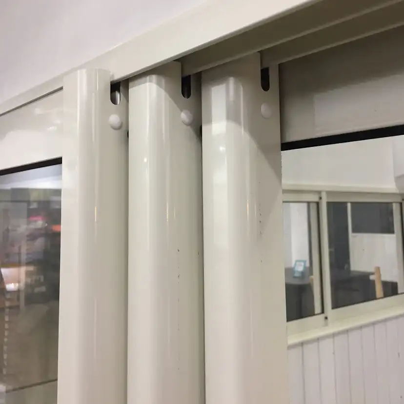 Landskap Skjutdörrsparti Stadig B2967 x H2000 - Svart Sommar Bredd: 2967 mm, Härdat glas, Svart, Grepphandtag