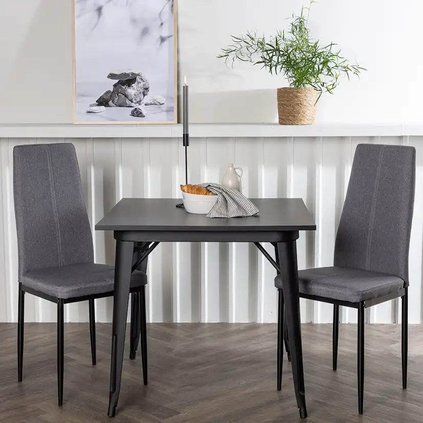 Matgrupp Venture Home Tempe med 2 st Petra stolar