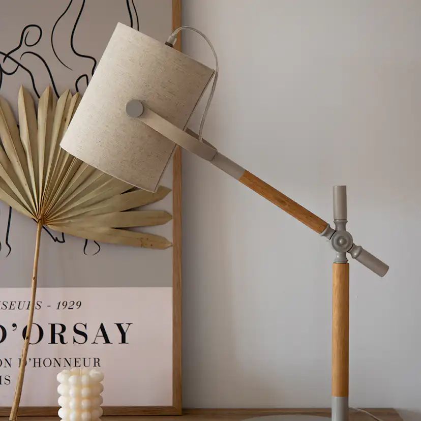 Dennis -Table Lamp - Beige / Wood/Beige Linen Beige