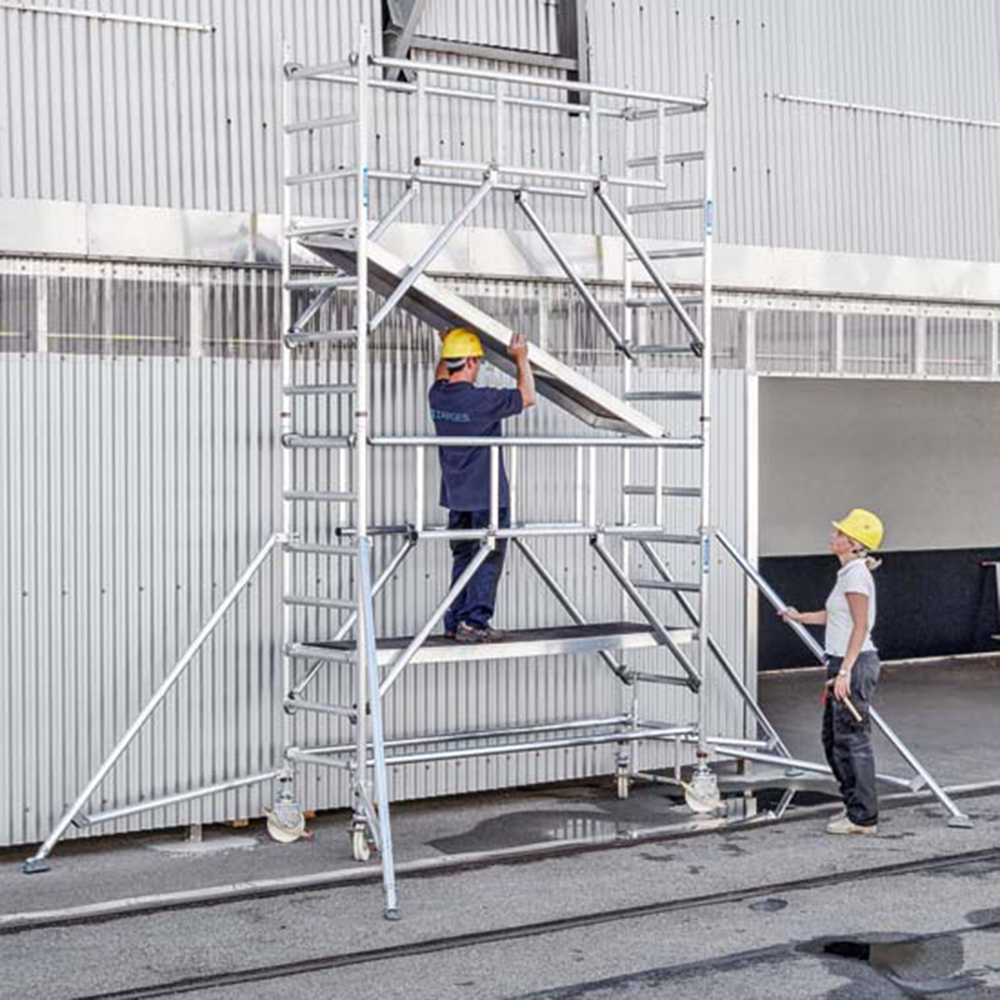 S-Plus Safetyställning 0,75 x 2,50 plh = 2,45 B= 0,75 m x H=2,50 m Platformhöjd= 2,45 m