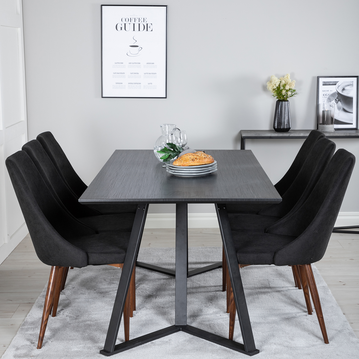 Marina Table - Black top /Leone Chair - Black Fabric_6 Svart/Svart/Valnöt