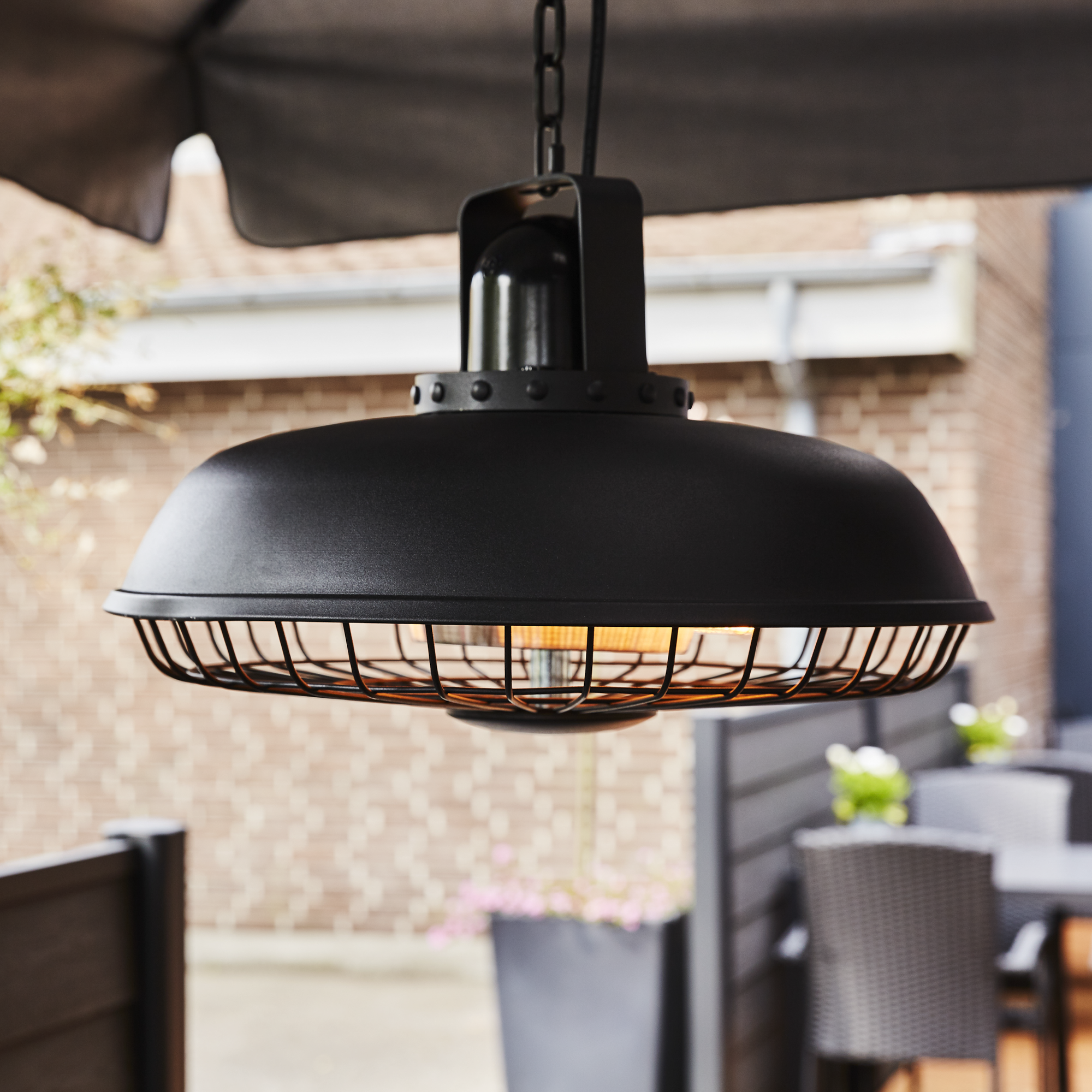 Terrassvärmare HORTUS 1800W inkl. fjärrkontroll