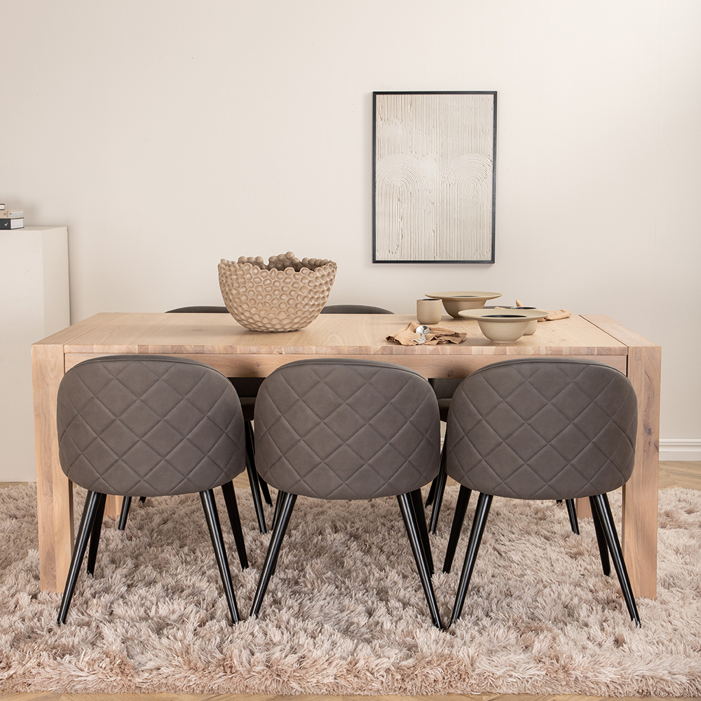 Matgrupp Venture Home Shy med 6 Valentina Stitcthes Stolar Mikrofiber